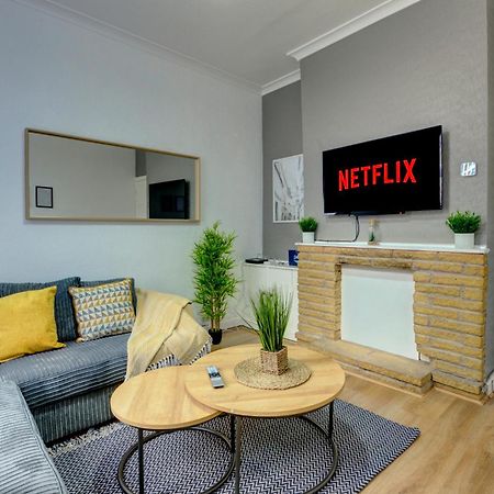 Modern 2Br Gem I Free Parking I Sleeps 5 Villa Coventry Exterior photo